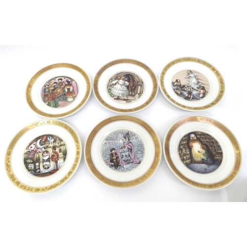 6283 - A set of twelve Royal Copenhagen private commission 