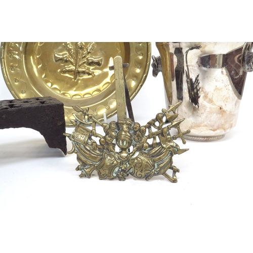 6304 - A brass dish with central embossed thistle, pint vessel armorial stand, 19th Century cast iron grate... 