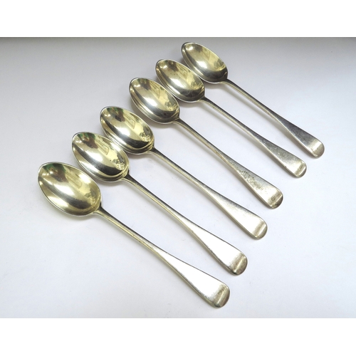 6380 - A set of six Robert Stebbings silver teaspoons, London 1913, 124g