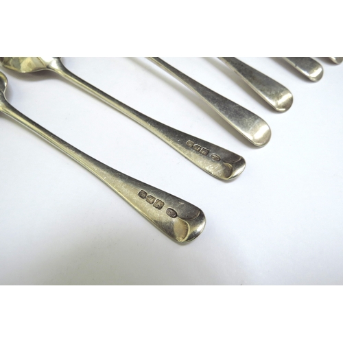 6380 - A set of six Robert Stebbings silver teaspoons, London 1913, 124g