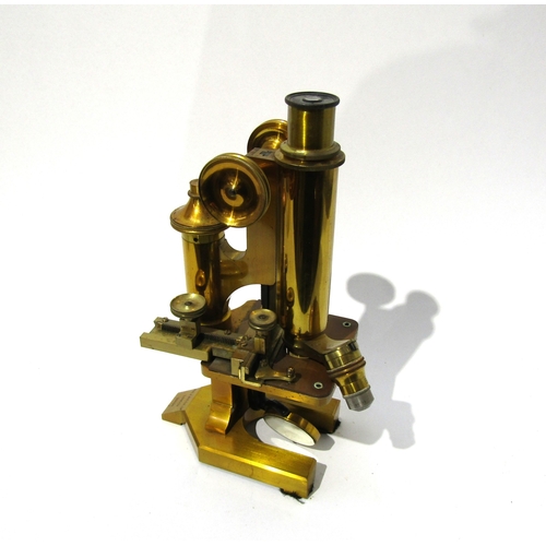 6175 - R & J Beck Ltd., London 25059 microscope