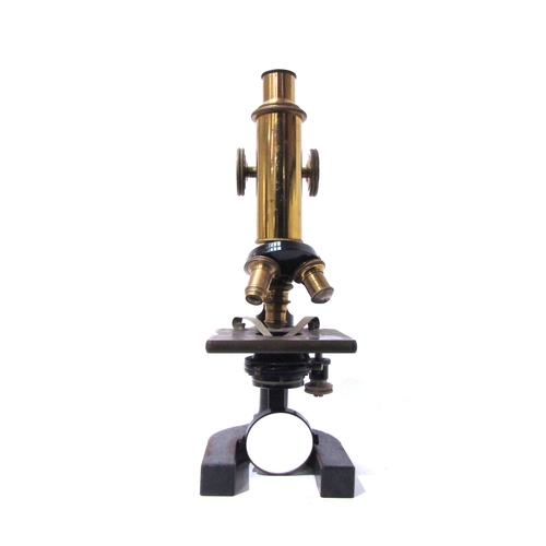 6183 - A Bausch & Lomb microscope