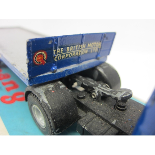 8117 - A Triang Spot-On 106A/OC diecast model Austin Prime Mover with Articulated Flat Float and MGA in cra... 