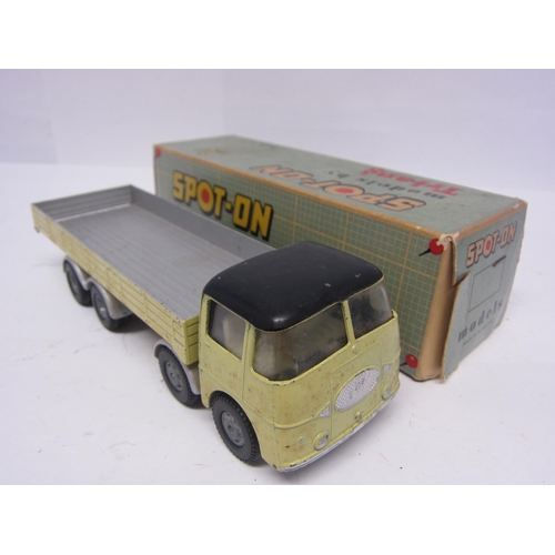 8110 - A Triang Spot-On 109/3 diecast model ERF 68G with Flat Float with Sides, light yellow cab with black... 