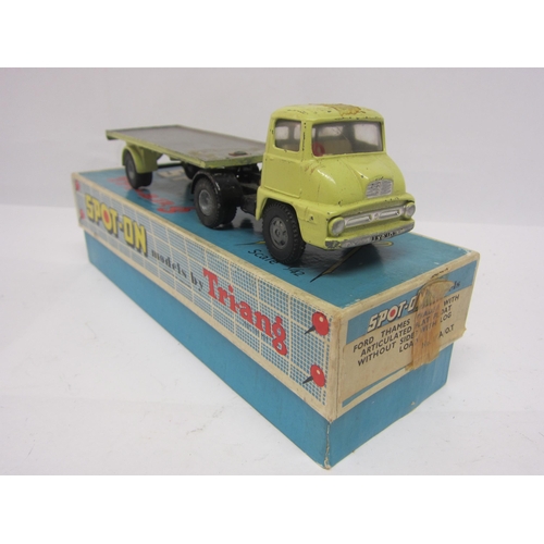 8115 - A Triang Spot-On 111A/O.T diecast model Ford Thames Trader with Articulated Flat Float and Log Load,... 