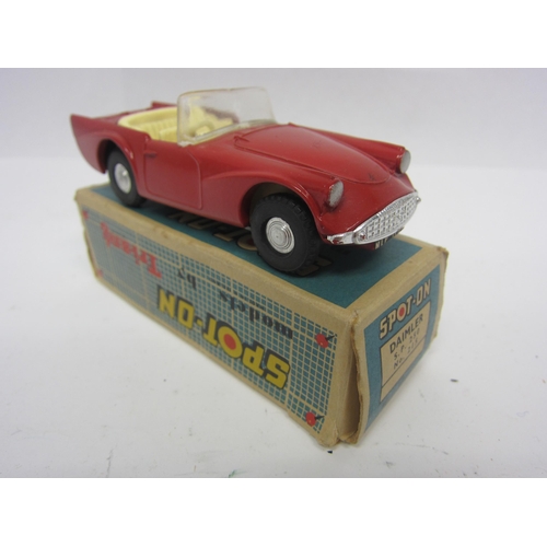 8104 - A Triang Spot-On 215 diecast model Daimler SP 250, finished in red with cream interior, in original ... 