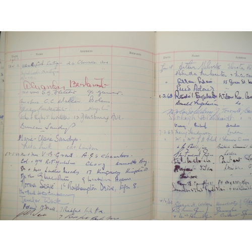 7301 - A Visitors' Book containing approx. 2000 autographs 1956-1967, many of politicians, diplomats, civil... 