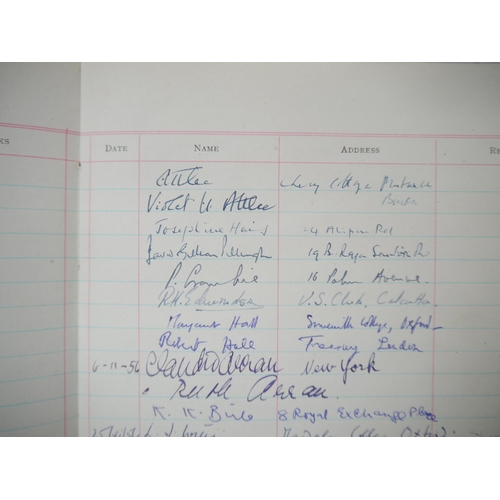 7301 - A Visitors' Book containing approx. 2000 autographs 1956-1967, many of politicians, diplomats, civil... 