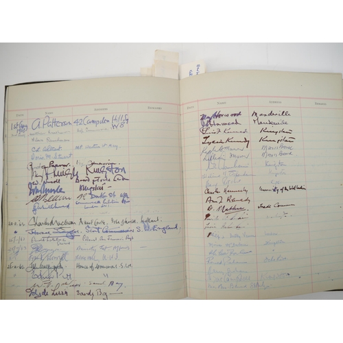 7301 - A Visitors' Book containing approx. 2000 autographs 1956-1967, many of politicians, diplomats, civil... 