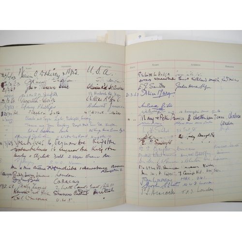 7301 - A Visitors' Book containing approx. 2000 autographs 1956-1967, many of politicians, diplomats, civil... 