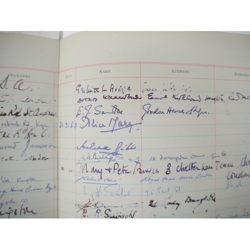 7301 - A Visitors' Book containing approx. 2000 autographs 1956-1967, many of politicians, diplomats, civil... 