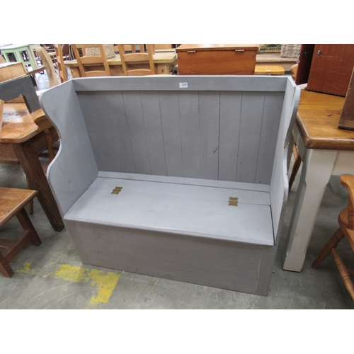 2297 - A painted pine box settle, rising lid to storage, painted grey