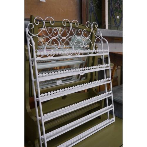 2311 - A painted metal spice rack      (E) £8-12 (R) £0