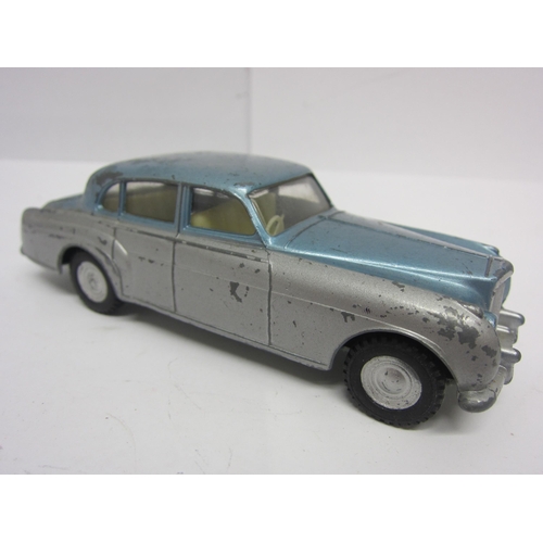 8124 - Five unboxed Triang Spot-On diecast cars to include 101 Armstrong Siddeley Sapphire with green body ... 