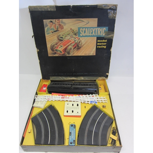 8396 - A boxed 1960s Triang Scalextric Model No.3 slot racing set, comprising C60 Jaguar D Type and C61 Por... 