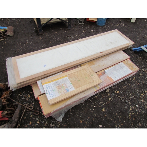 3340 - Four packs of laminate flooring, etc     (E) £5-8