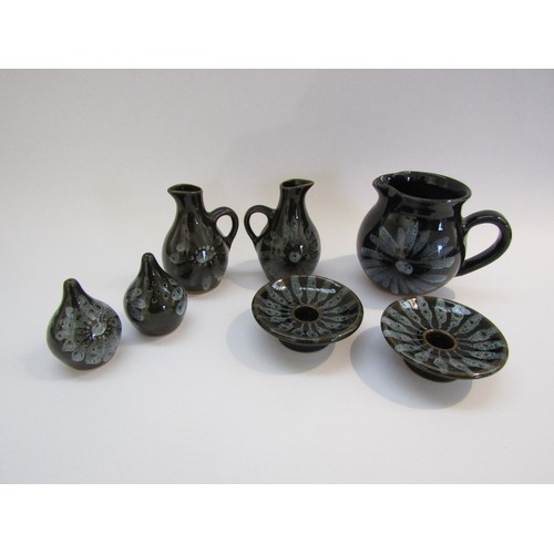 9065 - Seven pieces Lotus pottery, tallest 12cm