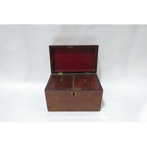 4081 - A 19th Century mahogany tea caddy with original liners, no key