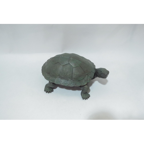 4095 - A tortoise figure, 24cm long