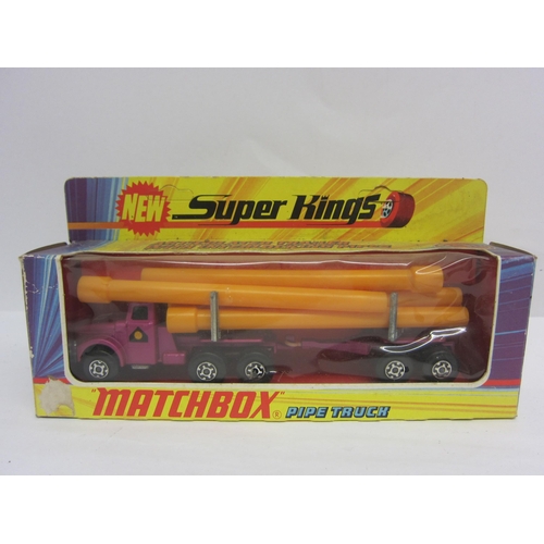 8210 - A collection of Matchbox Super Kings and Speed Kings diecast vehicles in original window boxes, to i... 