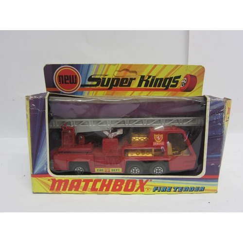 8210 - A collection of Matchbox Super Kings and Speed Kings diecast vehicles in original window boxes, to i... 