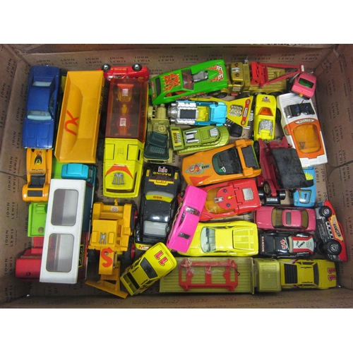 8162 - A collection of unboxed Matchbox diecast vehicles including Super Kings, Speed Kings, Models Of Yest... 