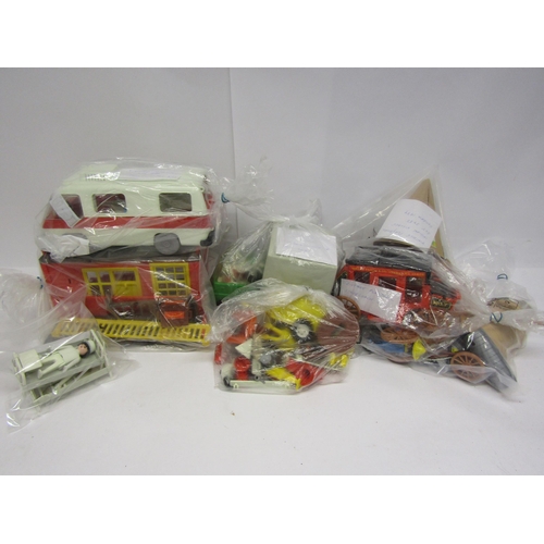 8412 - A collection of unboxed 1970s Playmobil Geobra sets, some with figures, to include 3483 Indian Villa... 