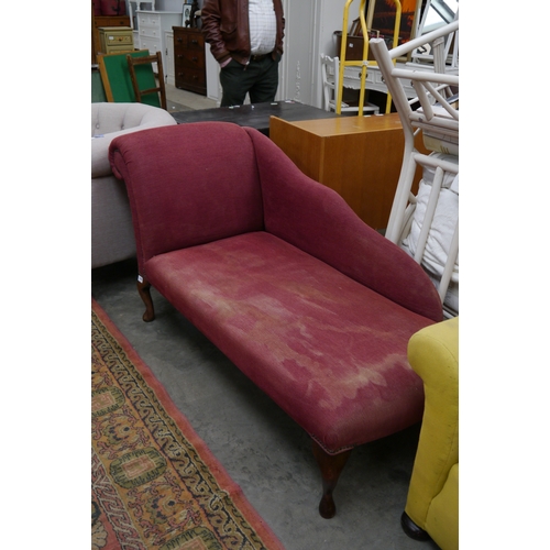 2451 - A small 1930's chaise longue on cabriole legs