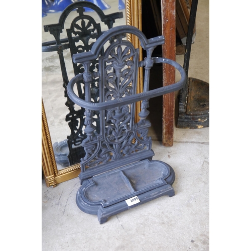 2099 - A cast iron stick stand