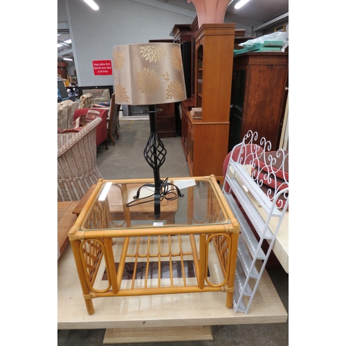 2426 - A wrought iron table lamp with bamboo table and metal spice rack