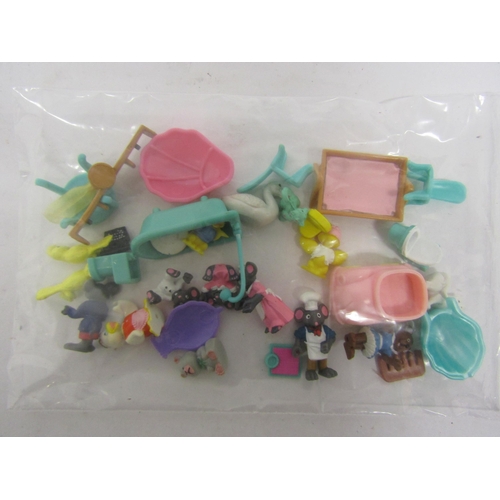 8067 - A collection of Polly Pocket and similar playsets, c.1989-1996, to include Bluebird Toys Polly's Hou... 