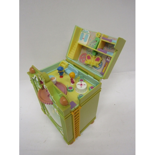 8067 - A collection of Polly Pocket and similar playsets, c.1989-1996, to include Bluebird Toys Polly's Hou... 