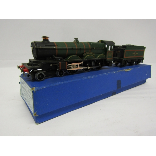 8567 - A boxed Hornby Dublo 00 gauge EDLT20 4-6-0 locomotive and tender 'Bristol Castle' no 7013 in BR line... 