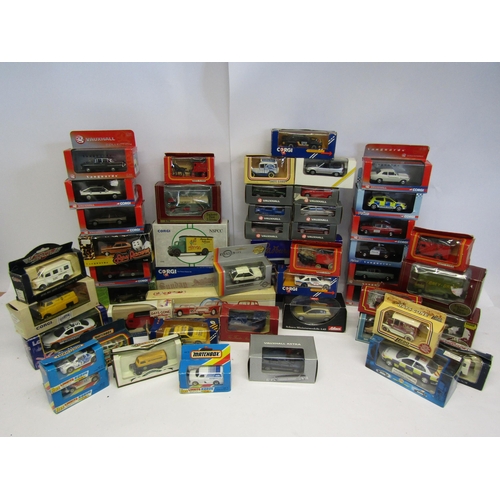 8183 - A collection of boxed/cased diecast model vehicles and sets, mostly 1:43 scale, including Corgi Vang... 