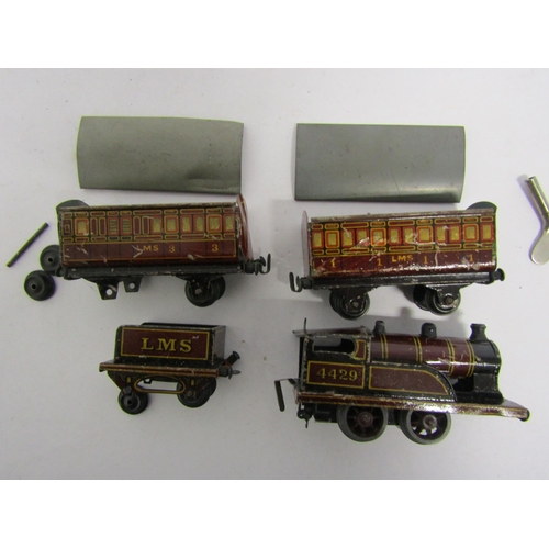 8468 - A Gebruder Bing (Germany) loose playworn H0/00 gauge train set comprising 0-4-0 clockwork tinplate L... 