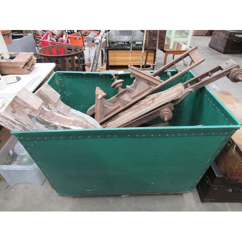 3396 - A green industrial laundry/cotton bin