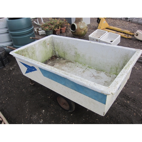 3450 - A fibreglass barrow    (C)