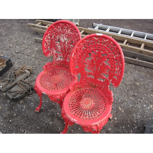 3563 - A pair of garden chairs    (R) £20