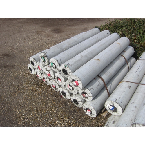 3665 - 17 x 80m rolls of plastic sheeting    (R) £180