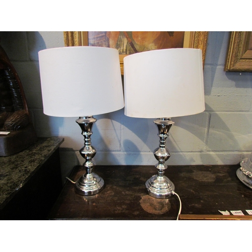 1098 - A pair of modern chrome effect table lamps and a microphone stand (3)