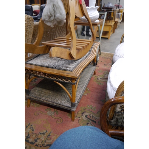 2369 - A wicker two seater sofa and matching coffee table    (R) £40