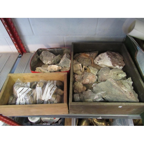 1250 - Two trays and a tin containing zeolites from the Lizard, Cornwall and various labelled agates