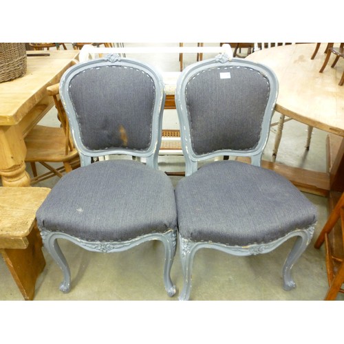 2246 - A pair of early 20th Century French side chairs