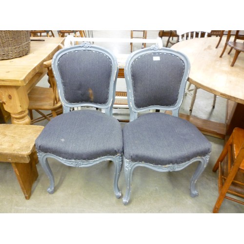 2246 - A pair of early 20th Century French side chairs