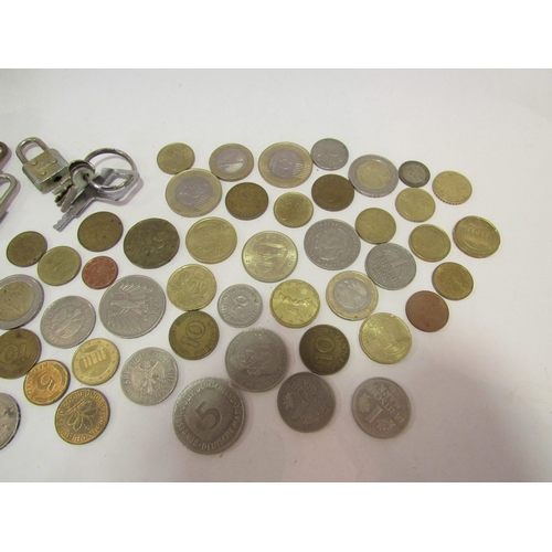 1351 - A purse of foreign currency including 10 and 5 Euro notes, miniature padlocks etc.