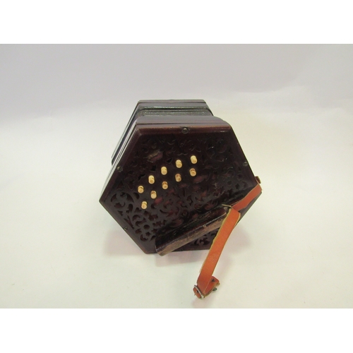 1368 - A Lachenal & Co. steel reed squeeze box No. 141864 with 21 buttons and five fold bellows (no case)