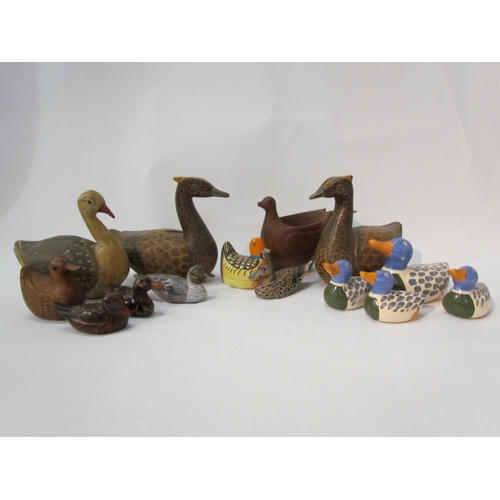 1396 - A tray of assorted duck figures including carved wooden and ceramic examples