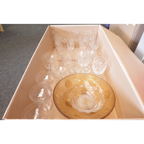 1539 - A box of mixed glassware, mostly drinking glasses