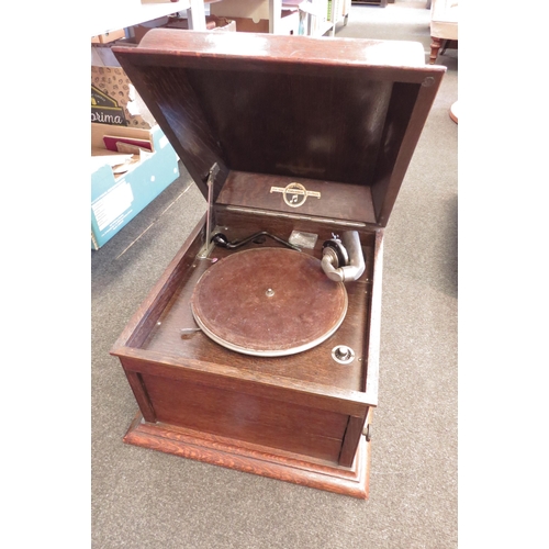 1544 - Two boxes of records and a Columbia gramophone