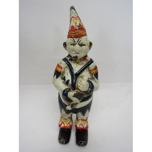 8240 - A painted cast iron money box in the form of a clown, 14cm tall    (E) £15-20